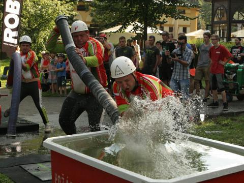 Hasičská soutěž (Foto: Město Rožnov pod Radhoštěm)