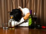 Problematické je i požívání alkoholu (Foto: www.zkola.cz)