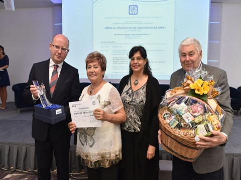 Senioři z Rožnova (zdroj: Zlinský kraj)