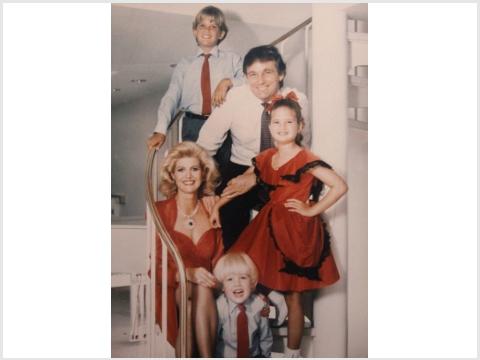 Ivana a Donald Trumpovi s dětmi Donaldem jr., Ivankou a Ericem (Foto: rodinný archiv)