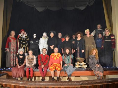 Amatérská Improvizační Divadelní Společnost (Foto: obec Březnice)