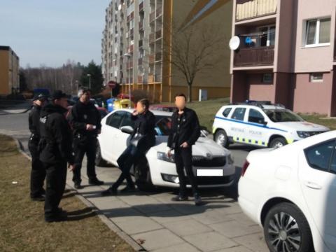 Zadržení podomní prodejci (Foto: MěÚ Rožnov pod Radhoštěm)