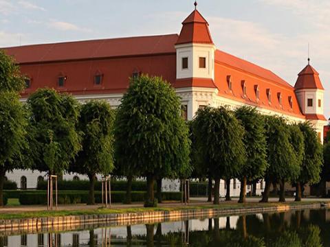 foto: zámek Holešov