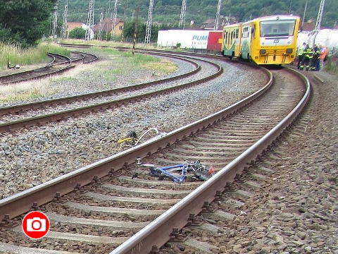 poblíž ulice Hranická došlo ke střetu cyklisty s vlakem (Foto: HZS ZK)
