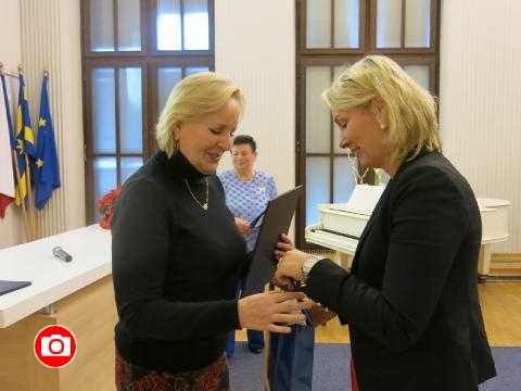 vlevo Olga Stoppaniová (Foto: MěÚ Zlín)