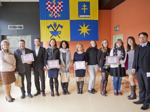 Výtěžek ze sbírky si převzali zástupci dětských domovů (Foto: Jiří Balát)