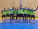 Ševci si zpestřili trénink basketbalem (Foto: FC Fastav Zlín)