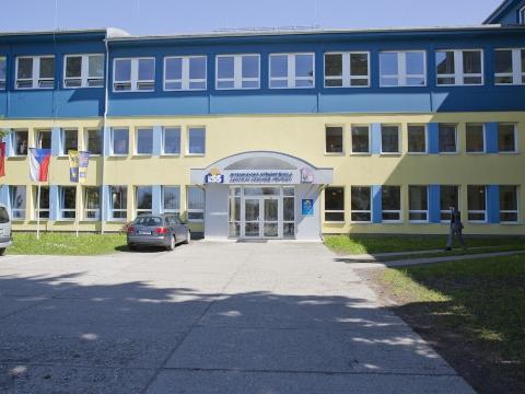 Valašskomeziříčská střední škola bude mít novou střechu (Foto: Zlínský kraj)
