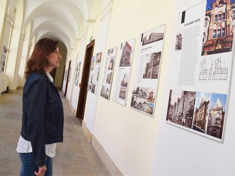 foto: zámek Holešov