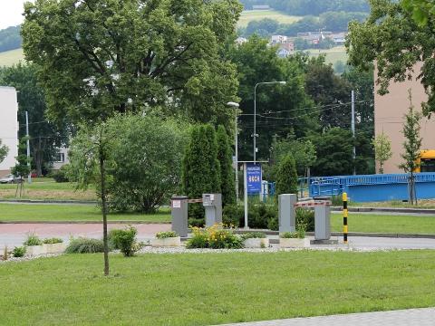 Parkování v areálu KNTB (Foto: Nemocnice Zlínského kraje)