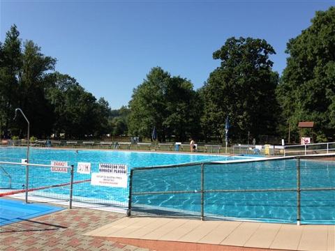 Koupaliště v Otrokovicích (Foto: MěÚ Otrokovice)