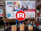 Celkoví vítězové Valachy tour P. Šťastný a L. Skřivánková (Foto: Resort Valachy Velké Karlovice)