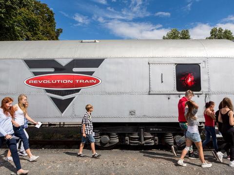 Vlak Revolution Train (Foto: MěÚ Uherské Hradiště)