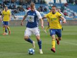 Foto: Fastav Zlín    exzlínský Jakub Jugas v souboji s Lukášem Železníkem