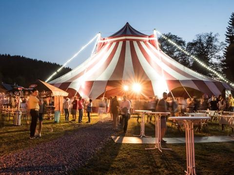 Týden kultury, šapitó (Foto: Resort Valachy Velké Karlovice)