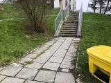 Chodník nad restaurací Láz (Foto: MěÚ Rožnov pod Radhoštěm)